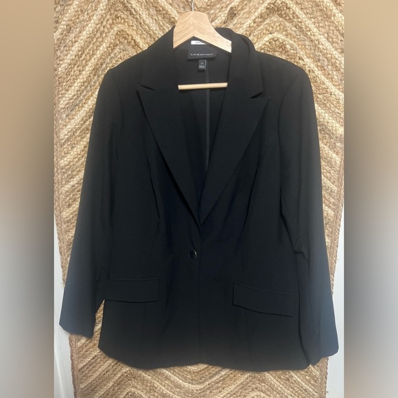 Lane Bryant Women's Black "The Bryant Blazer," Size 12,Button Closure - Picture 1 of 10